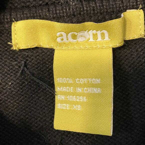 VTG Acorn Embroidered Beaded Christmas Turtleneck Size XS - Picture 5 of 6